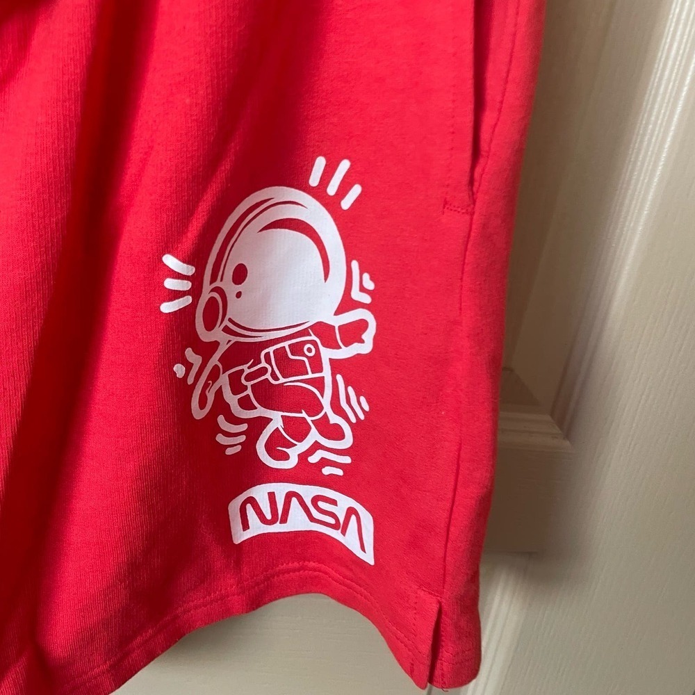 HYPERSPACE NASA RED SHORTS NWT - Picture 4 of 5